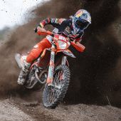 Nach einem kurzen Test am Freitagabend begann die erste Runde der EnduroGP-Weltmeisterschaft 2021 auf dem heißen und trockenen Gelände von Marco de Canaveses.